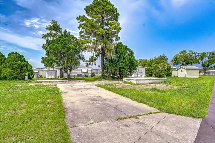 Property Photo:  35127 Zephyr Shores Drive  FL 33541 