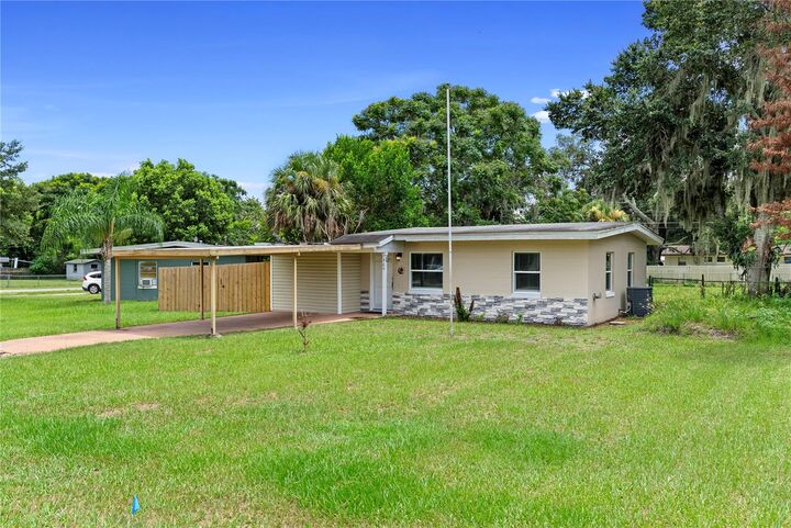 Property Photo: 460 E 3rd Street FL 32766