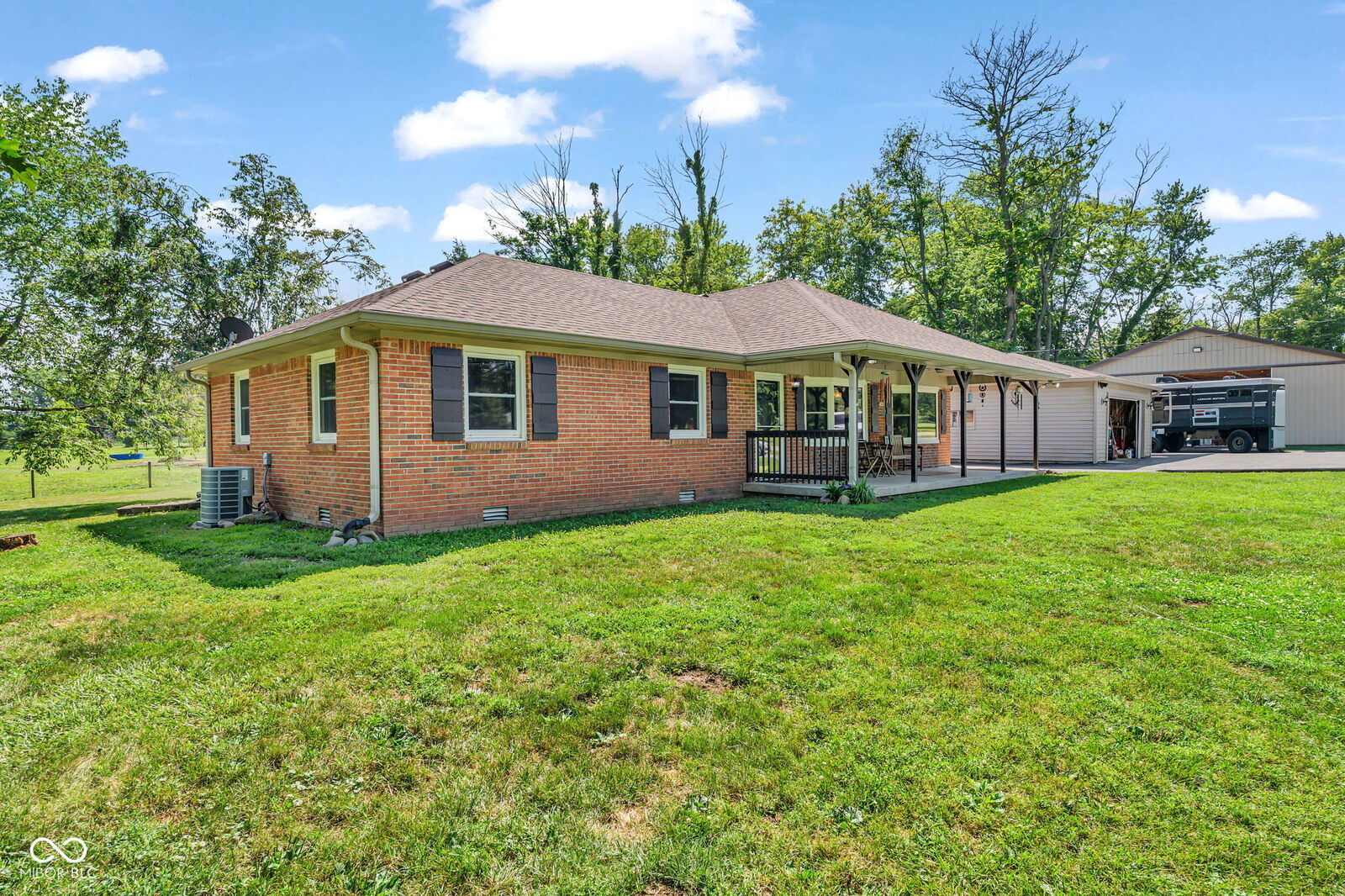 Property Photo:  5935 W County Road 200 S  IN 46122 