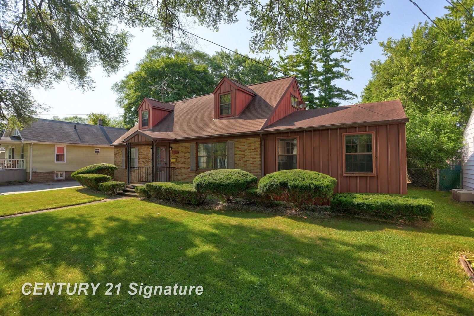 Property Photo:  1525 Beech Street  MI 48602 