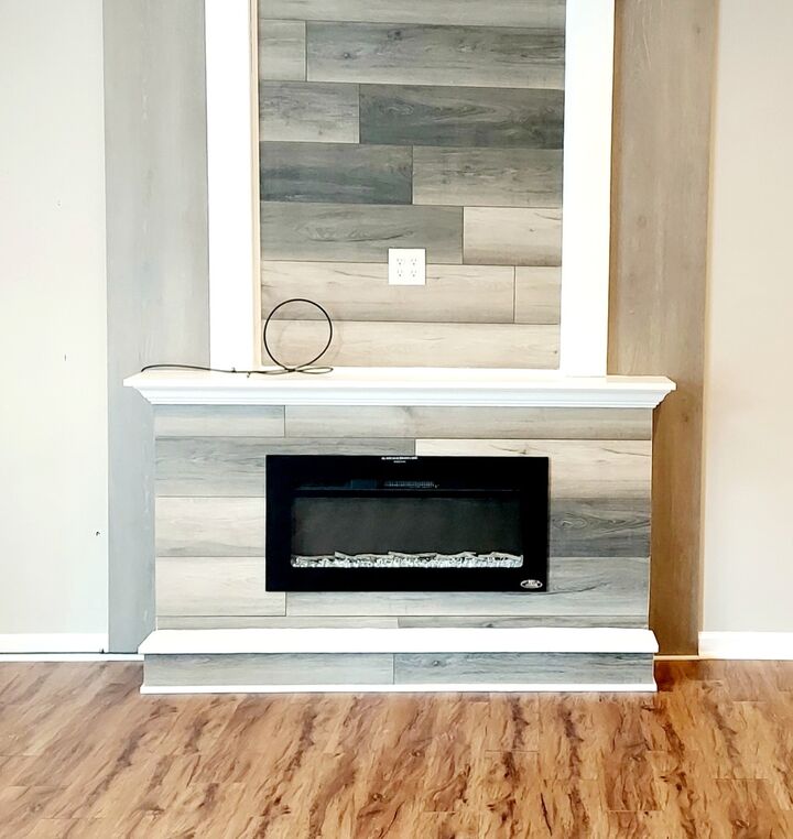 Property Photo:  1100 N Farnsworth Avenue 2F  IL 60505 