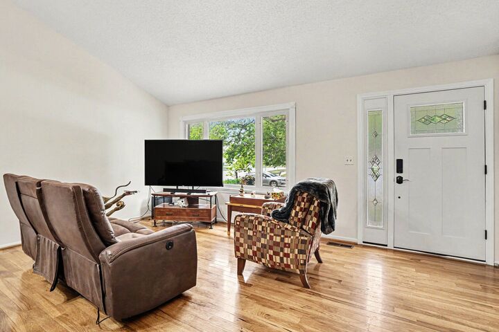 Property Photo: 1132 Wishing Well Lane IL 60564