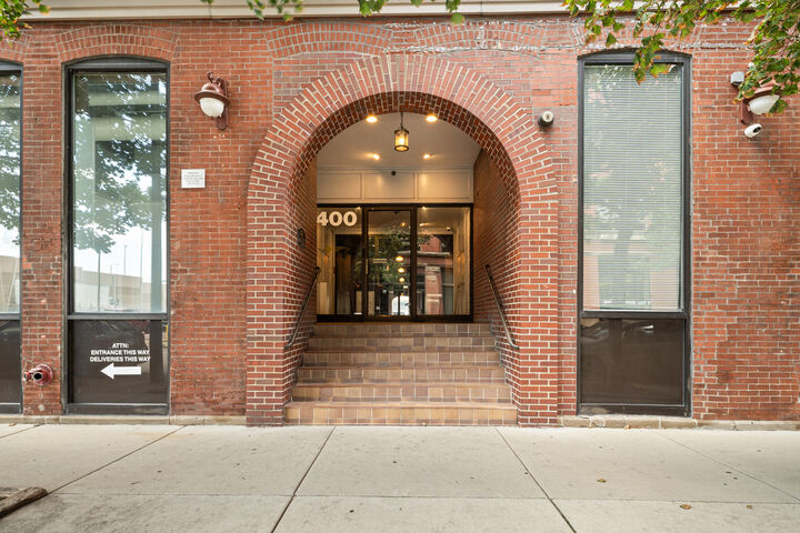 Property Photo:  400 S Green Street 212  IL 60607 
