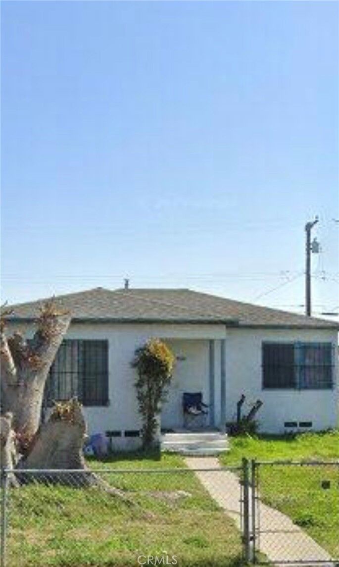 Property Photo: 2100 N Wilmington CA 90222