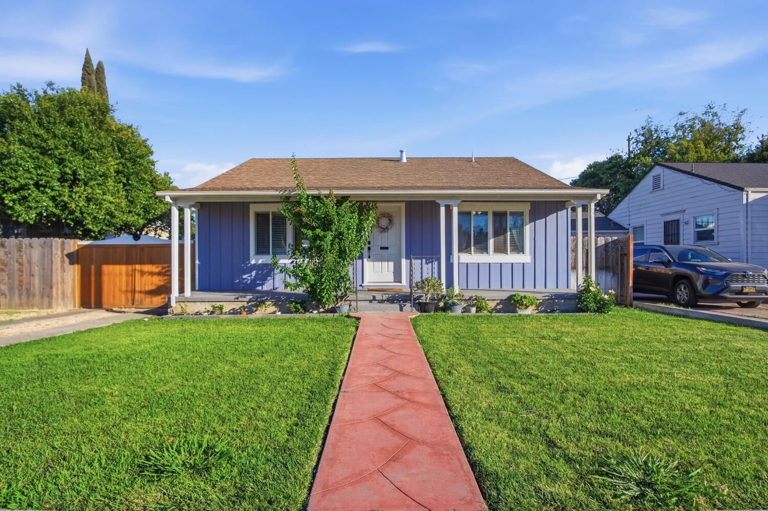 Property Photo:  1956 Elmwood Avenue  CA 95204 