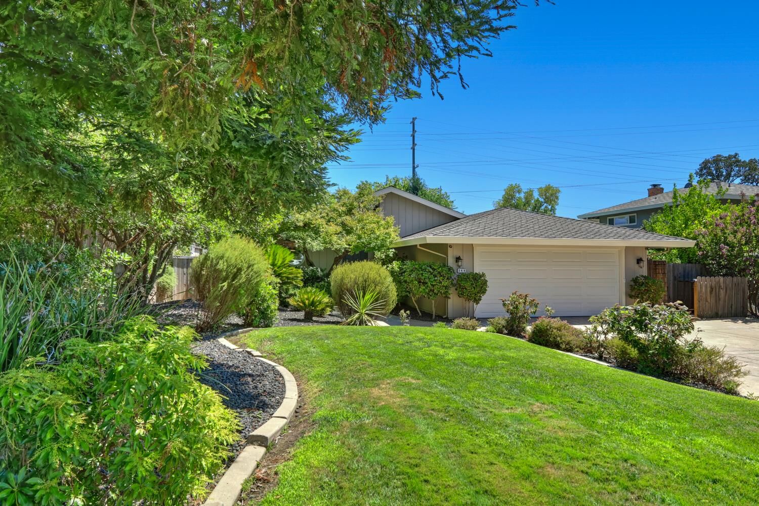 Property Photo: 344 Diamond Oaks Road CA 95678