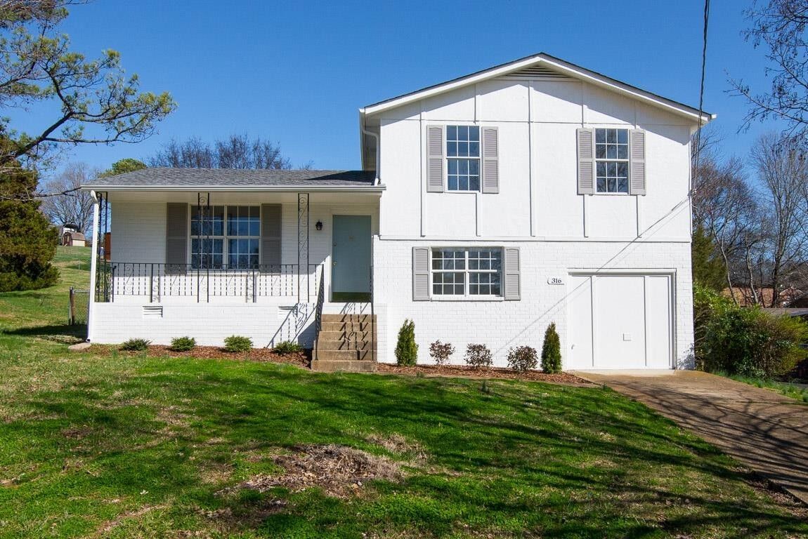 Property Photo: 316 Ocala Dr TN 37211