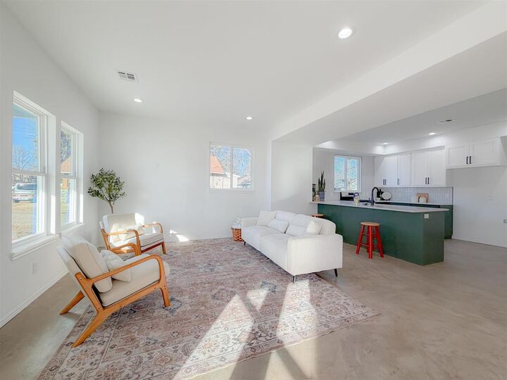 Property Photo:  108 Warwick  OK 74601 
