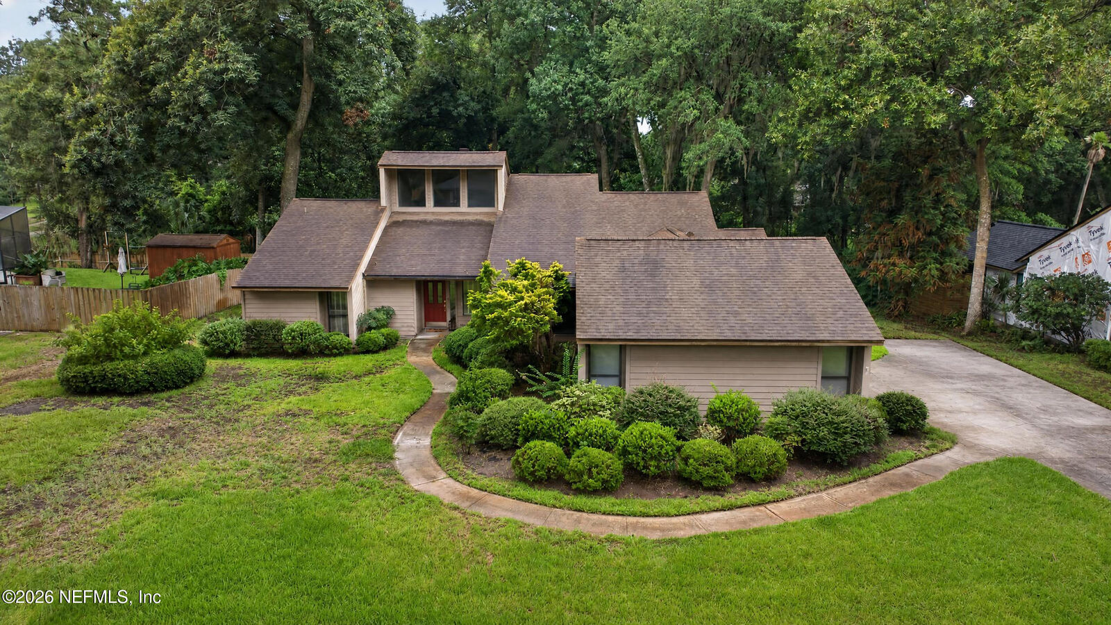 Property Photo:  10990 Creekview Drive  FL 32225 