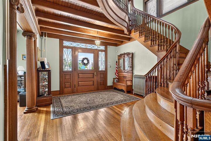 Property Photo:  122 2nd Avenue  NJ 07104 