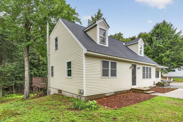 Property Photo:  9 Skyline Drive  NH 03452 