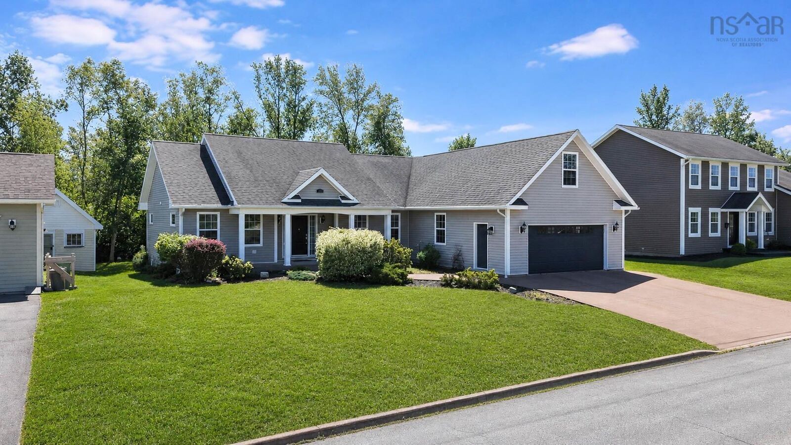 Property Photo:  42 Rowan Avenue  NS B2H 0A4 