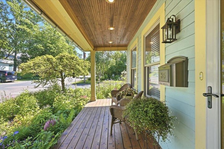Property Photo: 815 Maple Street W MN 55082