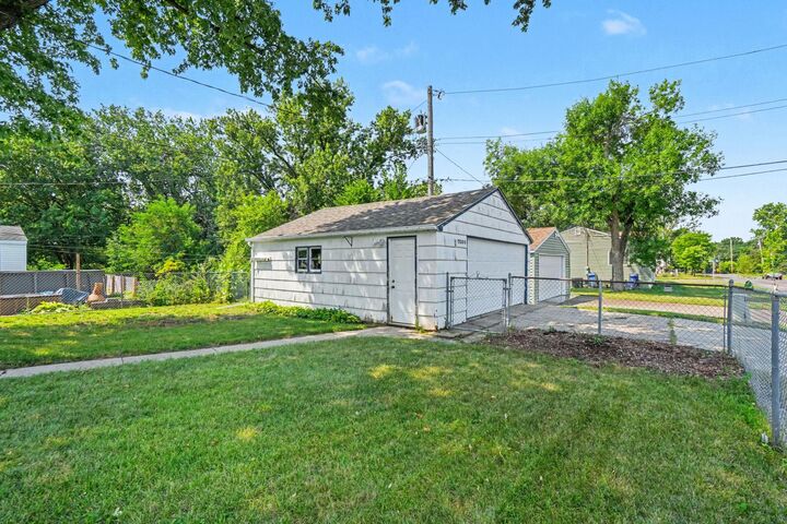 Property Photo:  3300 Xylon Avenue S  MN 55426 