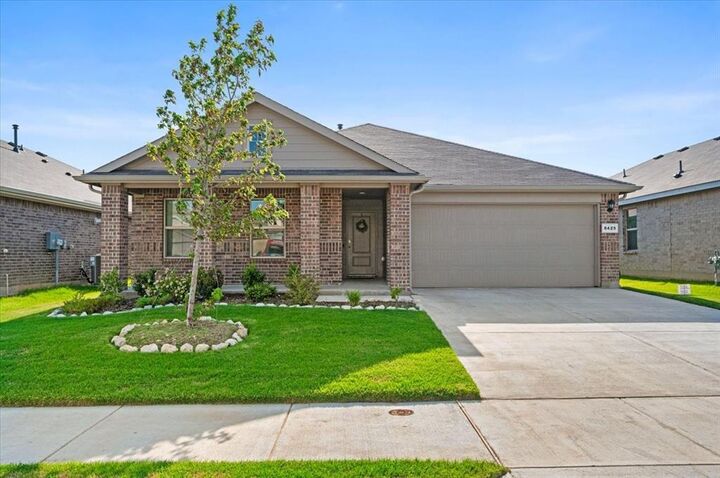 Property Photo: 8425 Coffee Springs Drive TX 76131