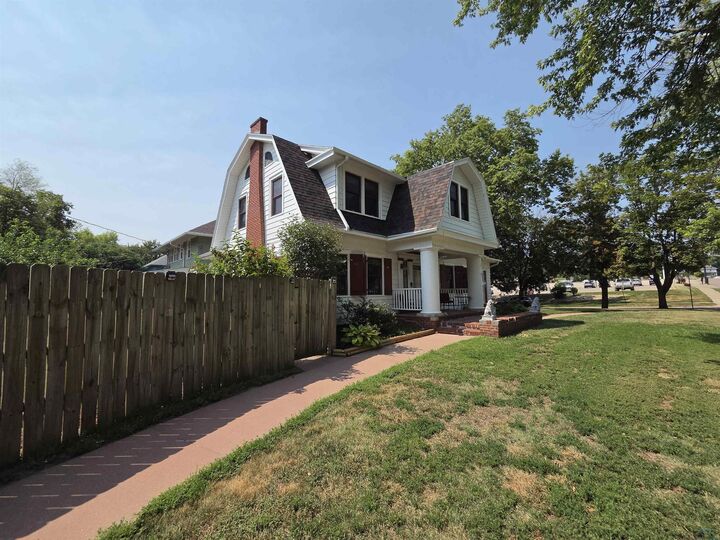 Property Photo:  610 27th St.  IA 51104 