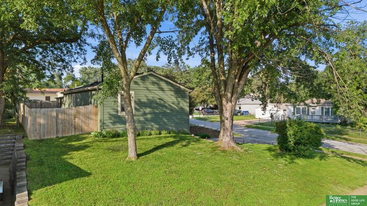 Property Photo: 7416 Frederick Avenue NE 68128