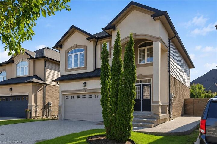 Property Photo: 41 Aquasanta Crescent ON L9B 0H8