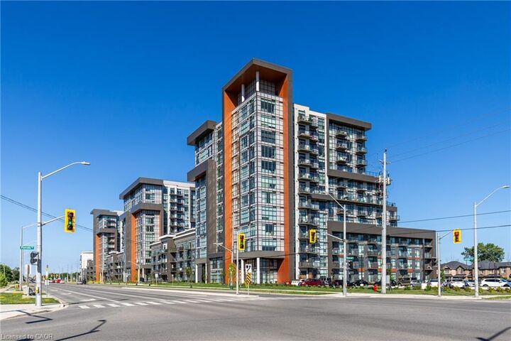 450 Dundas Street E 416 — photo 1