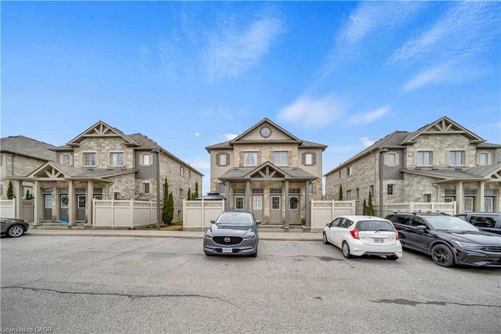 Property Photo:  931 Glasgow Street 14A  ON N2N 0B6 