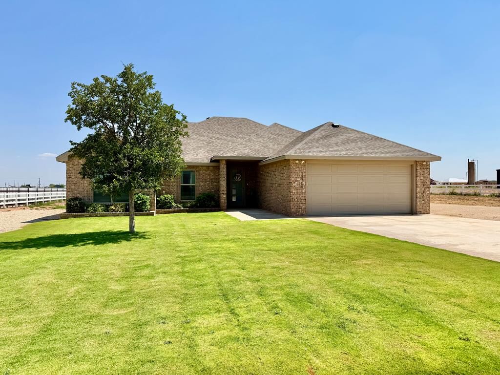 Property Photo: 13706 E County Rd 107 TX 79706