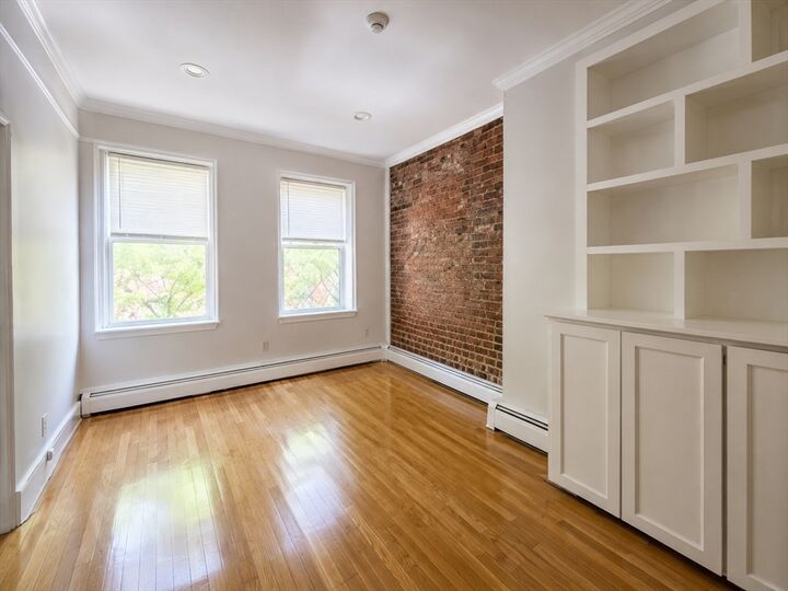Property Photo:  61 Phillips St 3  MA 02114 