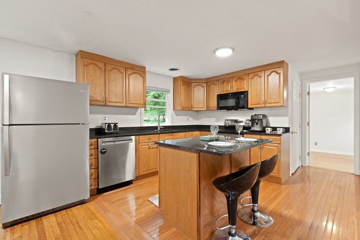 Property Photo:  5 Gannett Ter  MA 02067 
