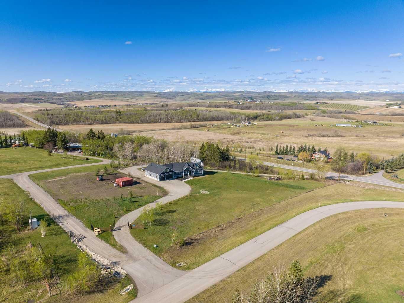 Property Photo:  88109 206 Avenue W 100  AB T1S 2X4 