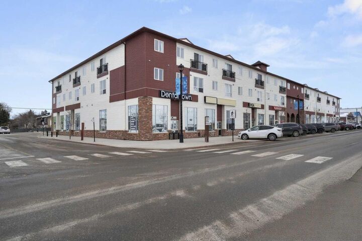 Property Photo: 1010 Railway Street 208 AB T0M 0S0