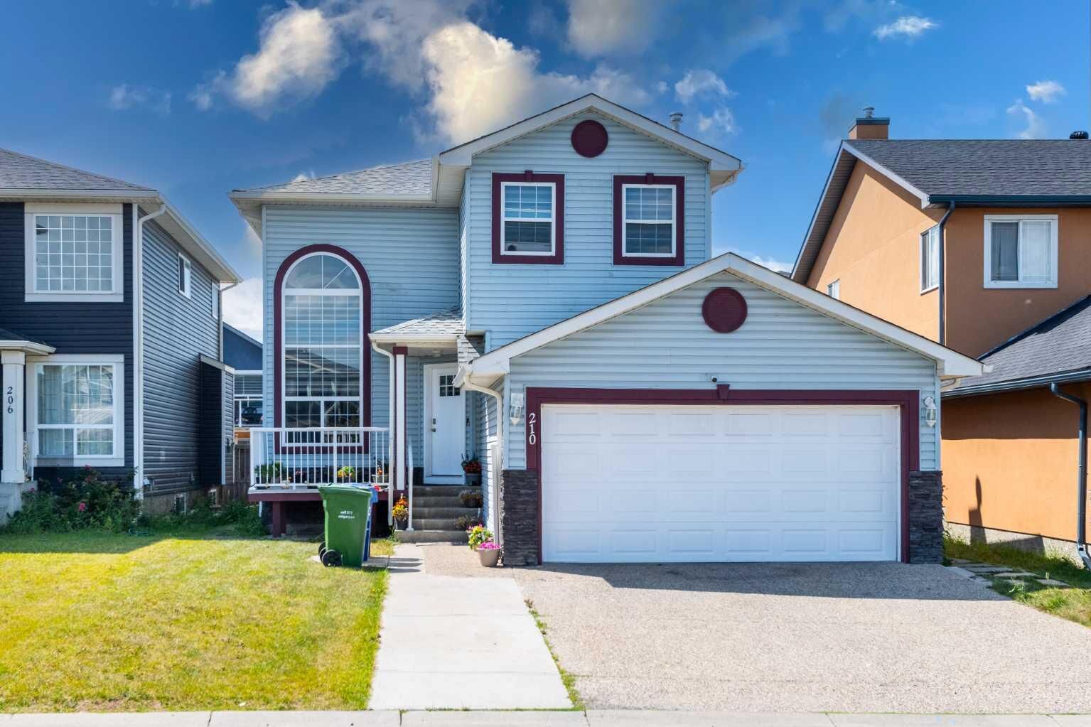 Property Photo: 210 Taracove Landing NE AB T3J 4R5