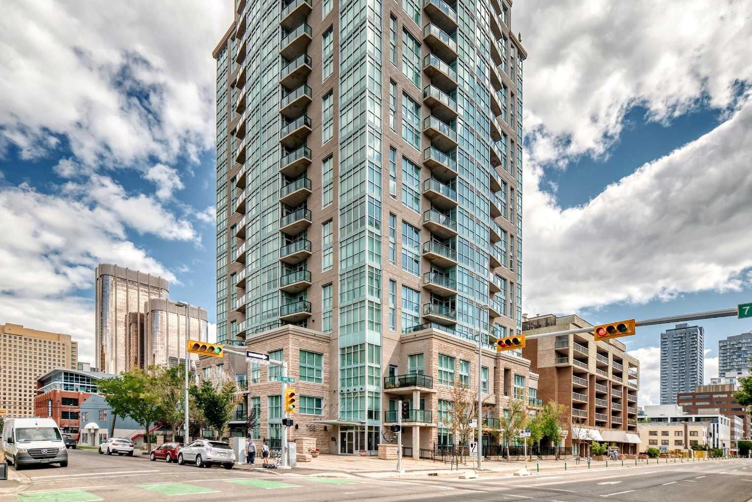 Property Photo: 788 12 Avenue SW 1508 AB T2R 0H1