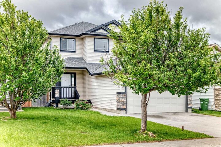 Property Photo: 531 Stonegate Road NW AB T4B 2Z9