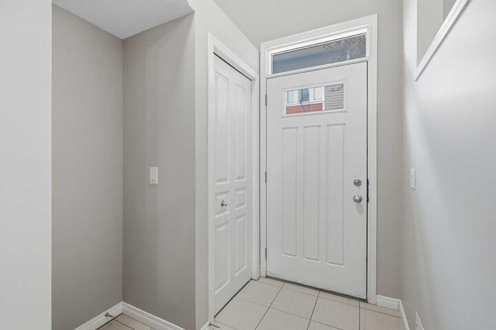 Property Photo: 1404 Auburn Bay Square AB T3M 0Y8