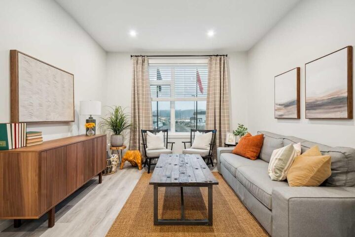Property Photo: 232 Vantage Drive AB T4C 3G5