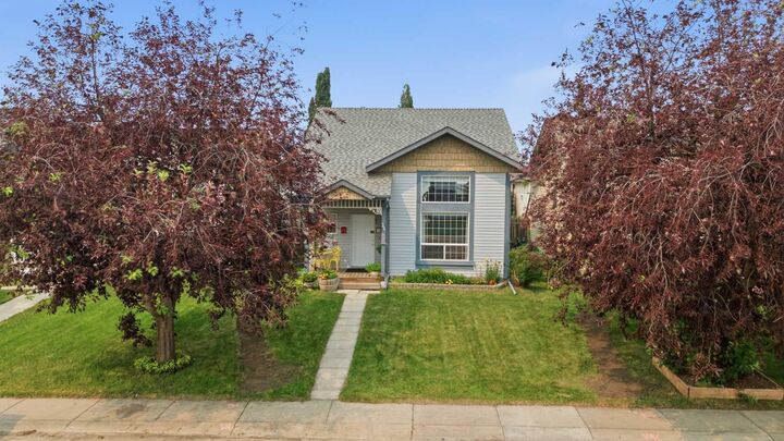 Property Photo:  24 Kelly  AB T4P 3S9 