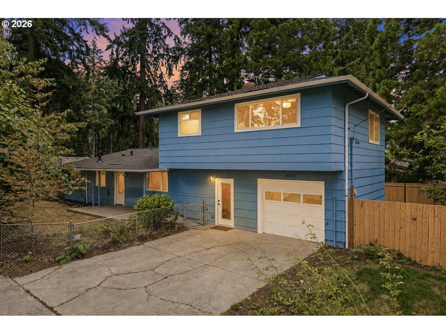Property Photo:  18655 SE Yamhill Cir  OR 97233 