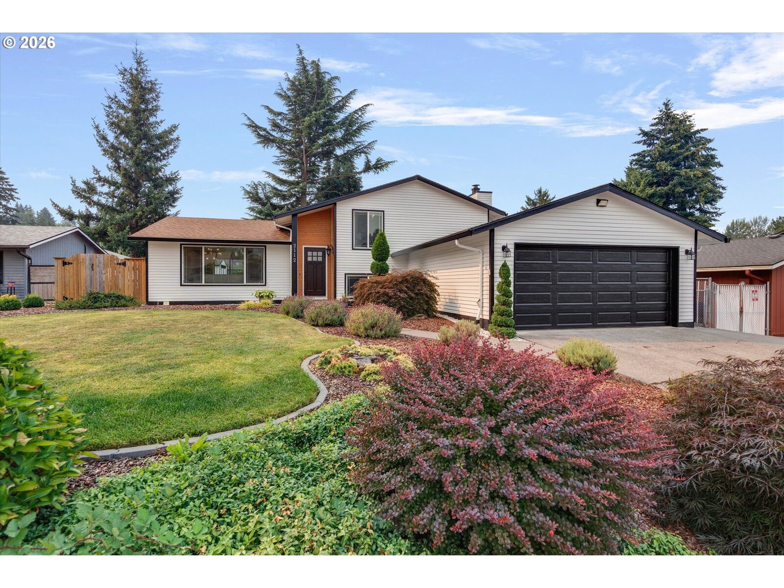 Property Photo: 2112 NW 15th Ct OR 97030