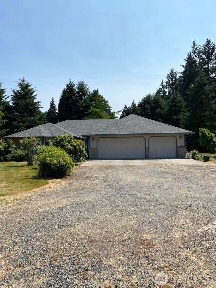 Property Photo:  3021 NW 199th Street  WA 98642 