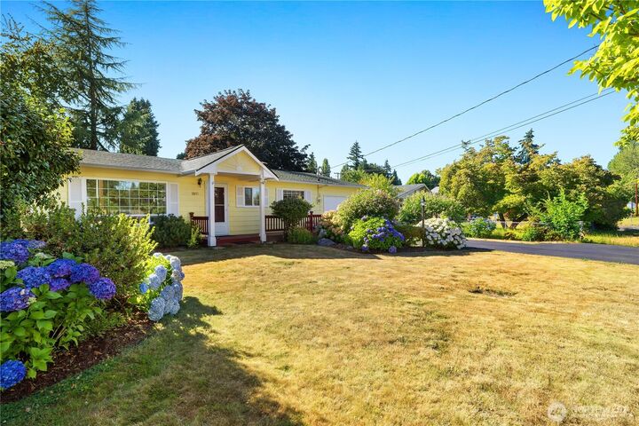 Property Photo:  1019  Lybarger Street NE  WA 98506 