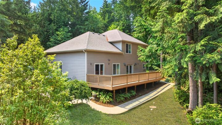 Property Photo:  6448 SE Skycrest Lane  WA 98366 