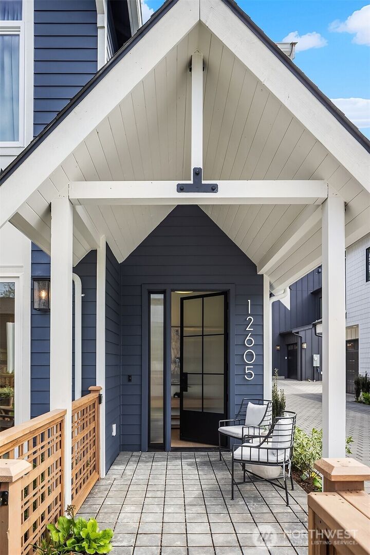 Property Photo:  12605 NE 80th Street  WA 98033 