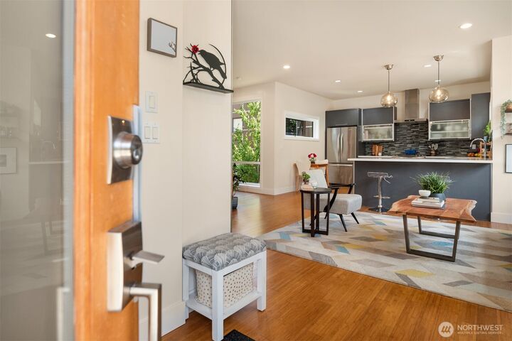 Property Photo: 1754 Valentine Place S WA 98144
