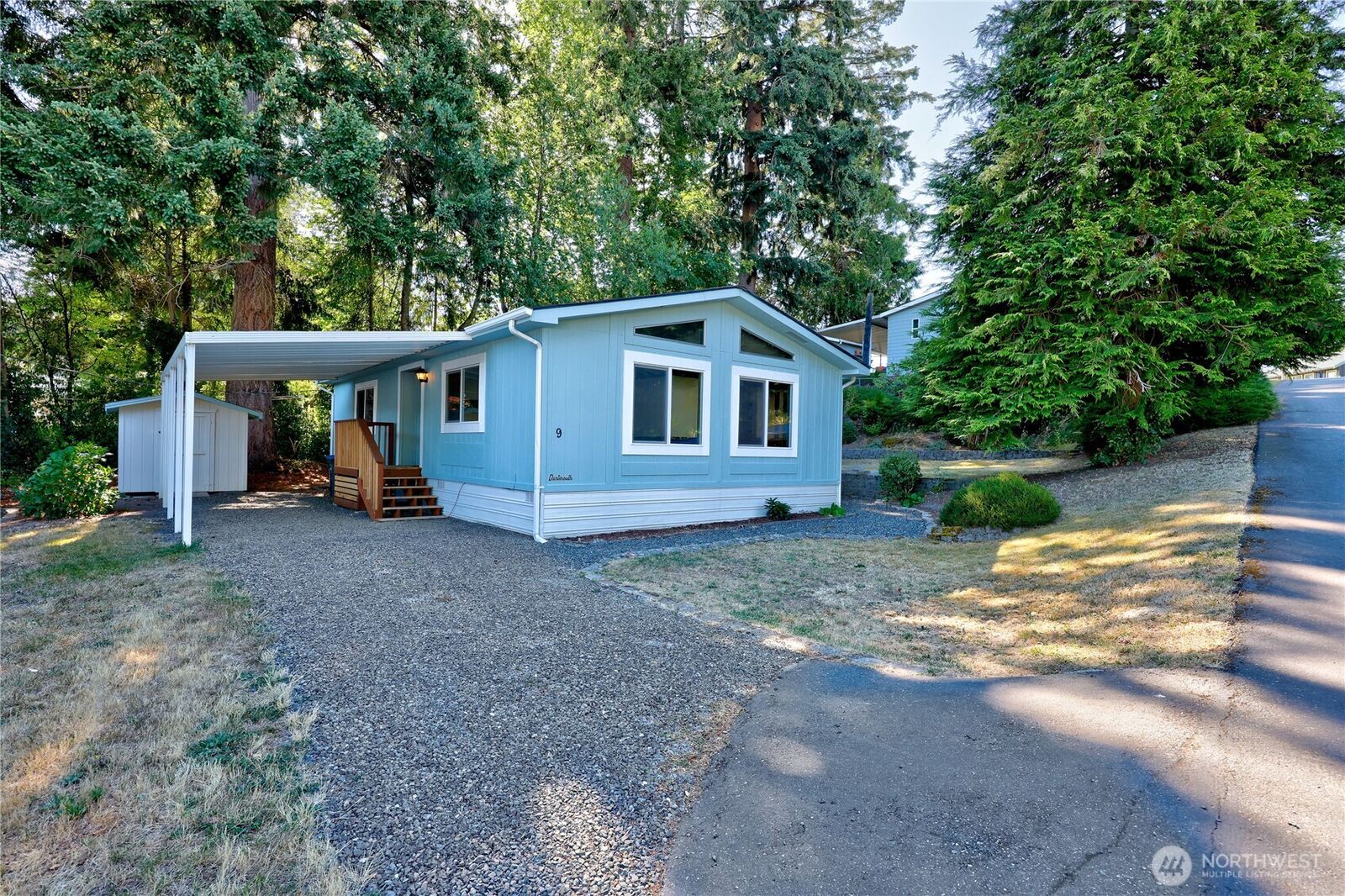 Property Photo: 600 Lincoln Road NE 9 WA 98370