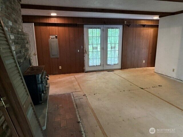 Property Photo:  22306  39th Avenue W  WA 98043 
