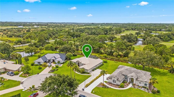 Property Photo:  9403 Pinebark Court  FL 34951 