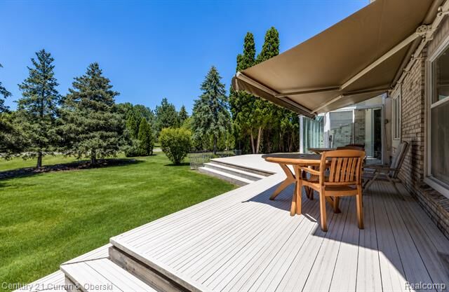 Property Photo: 31259 Applewood Lane MI 48331