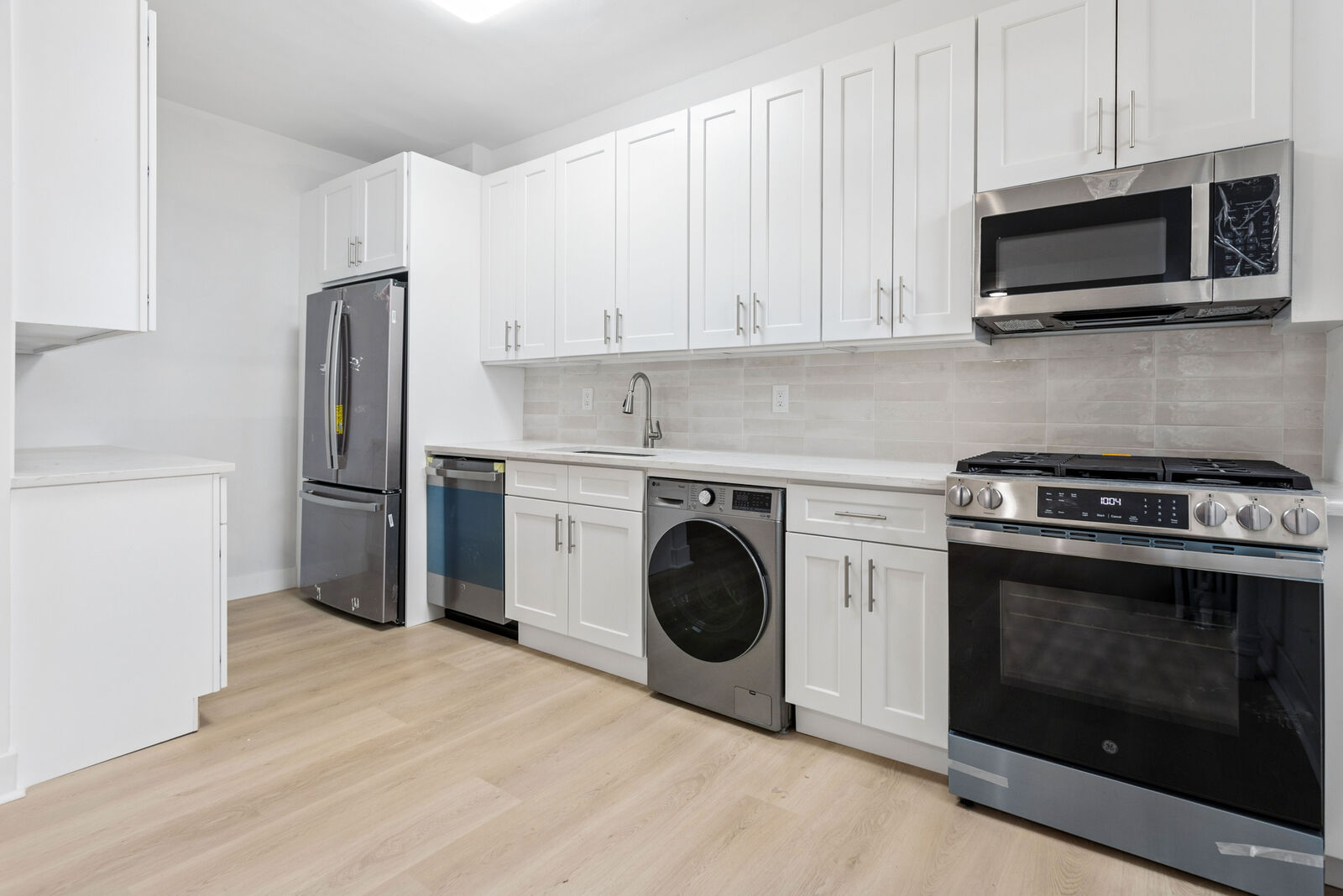 Property Photo: 1100 Grand Concourse 6K NY 10456