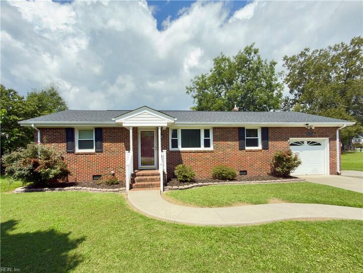 Property Photo:  844 Johnstown Rd  VA 23322 