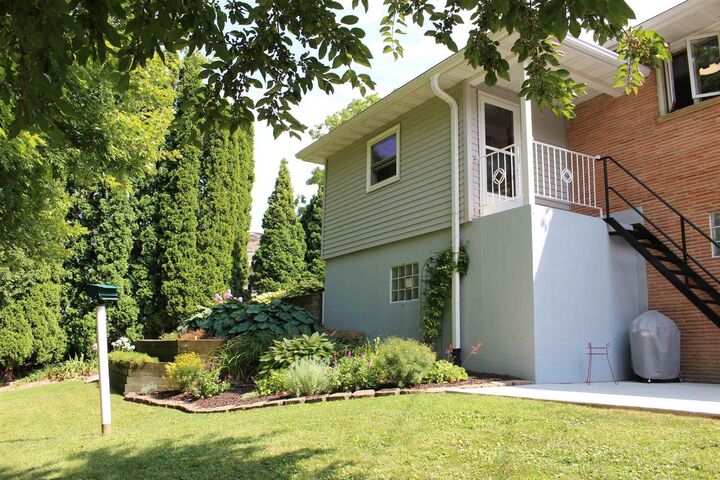 Property Photo:  1240 Oak Street  WI 53577 
