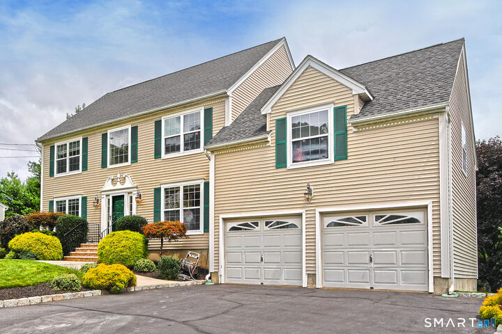 Property Photo:  29 Commodore Hull Drive  CT 06418 